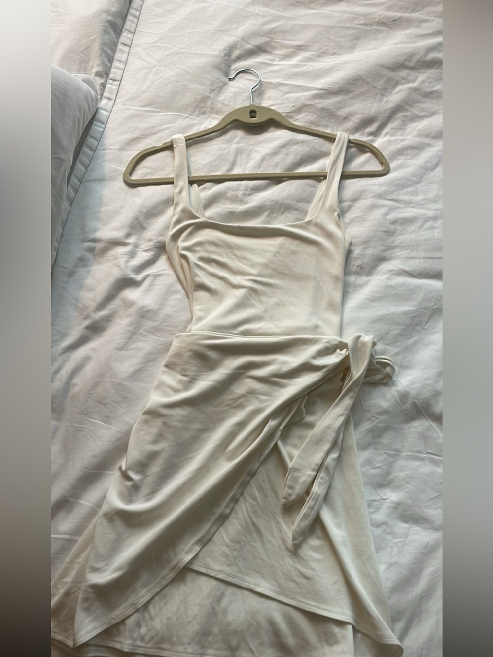 Aritzia saturn wrap dress